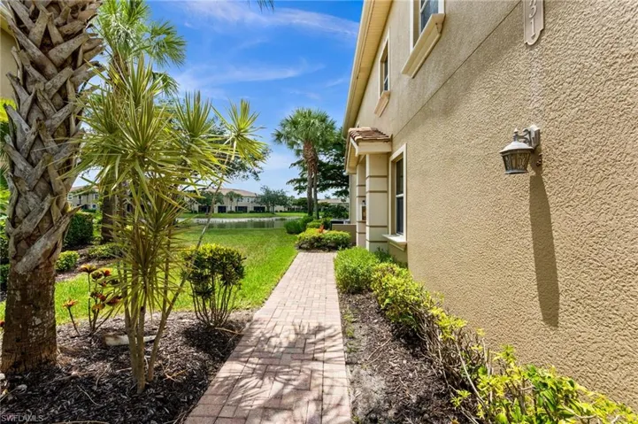 3231 Cottonwood Bend 301, Fort Myers, Florida 33905