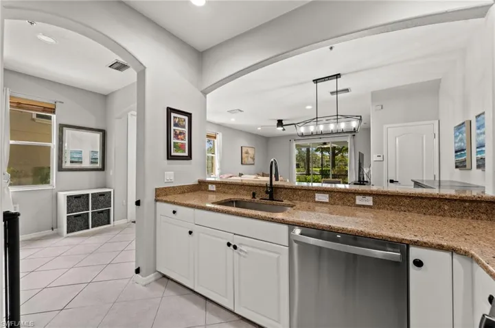 3231 Cottonwood Bend 301, Fort Myers, Florida 33905
