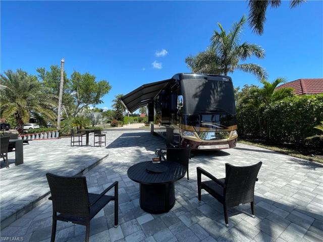 4721  Chariot  CT, NAPLES, FL 34114