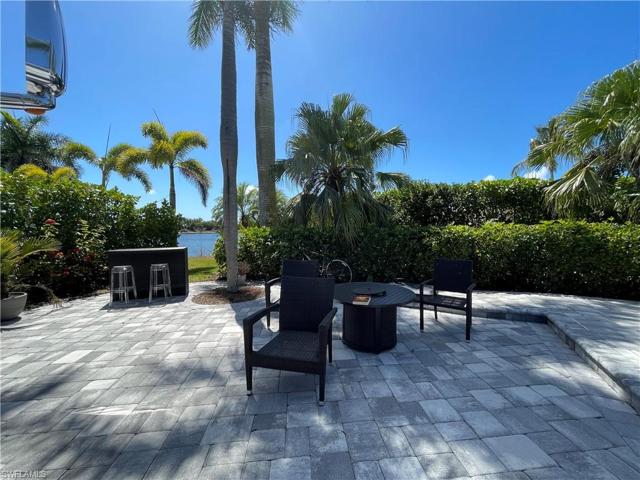 4721  Chariot  CT, NAPLES, FL 34114