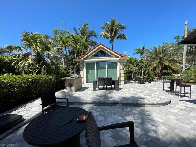 4721  Chariot  CT, NAPLES, FL 34114