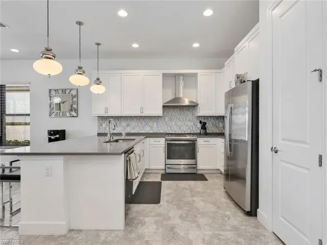 12779 Woodbury Dr, Estero, Florida 33928