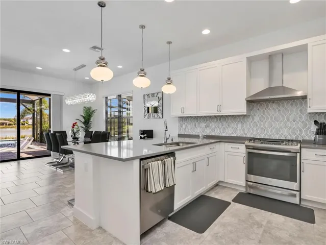 12779 Woodbury Dr, Estero, Florida 33928