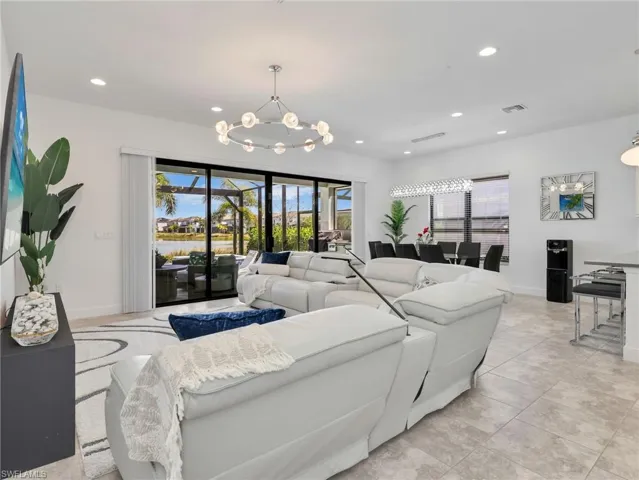 12779 Woodbury Dr, Estero, Florida 33928
