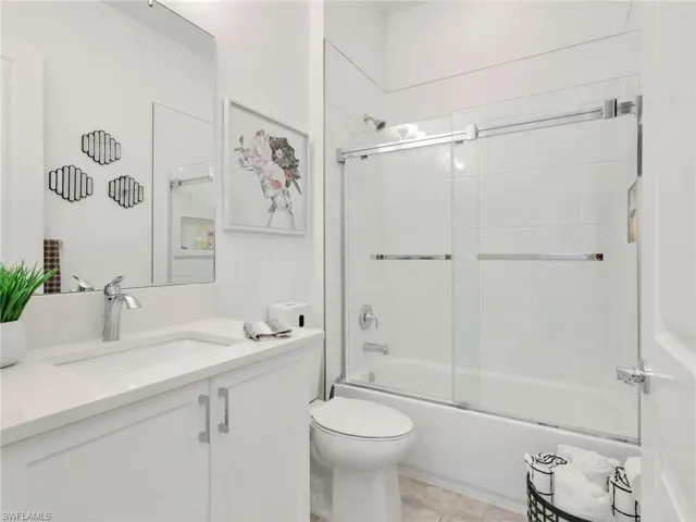 12779 Woodbury Dr, Estero, Florida 33928