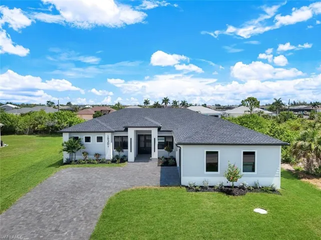 15301 Acorn Cir, Port Charlotte, Florida 33981