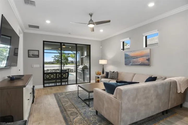 7793 Jacaranda Ln, Naples, Florida 34114