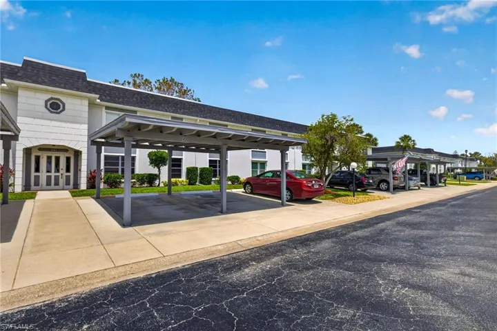 6844 Sandtrap Dr 2, Fort Myers, Florida 33919