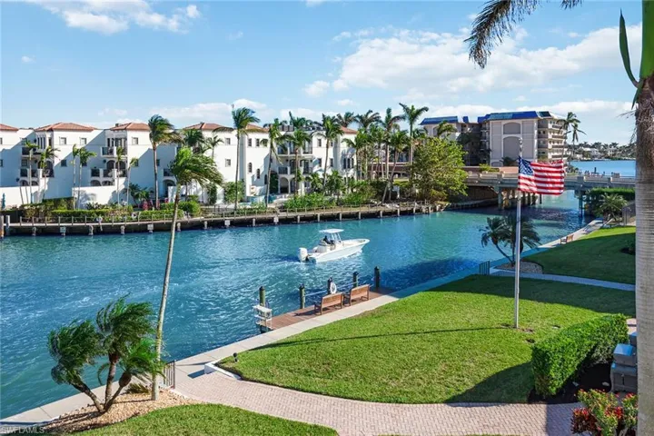 2900 Gulf Shore Blvd N # 102, Naples Fl 34103