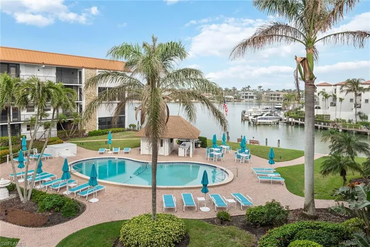 2900 Gulf Shore Blvd N # 102, Naples Fl 34103