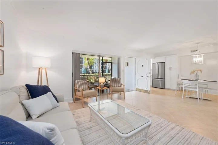 2900 Gulf Shore Blvd N # 102, Naples Fl 34103