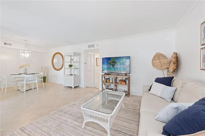 2900 Gulf Shore Blvd N # 102, Naples Fl 34103