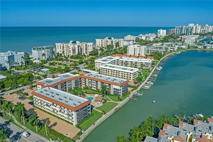 2900 Gulf Shore Blvd N # 102, Naples Fl 34103