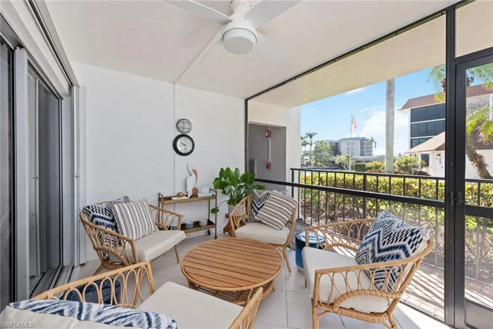 2900 Gulf Shore Blvd N # 102, Naples Fl 34103
