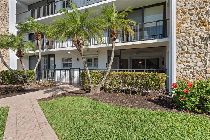 2900 Gulf Shore Blvd N # 102, Naples Fl 34103