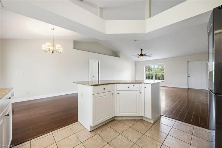 1418 Sw 11th Pl, Cape Coral, Florida 33991