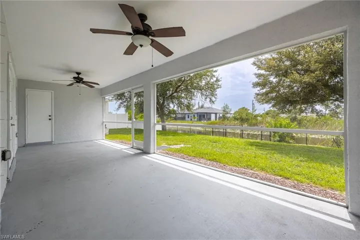 1418 Sw 11th Pl, Cape Coral, Florida 33991