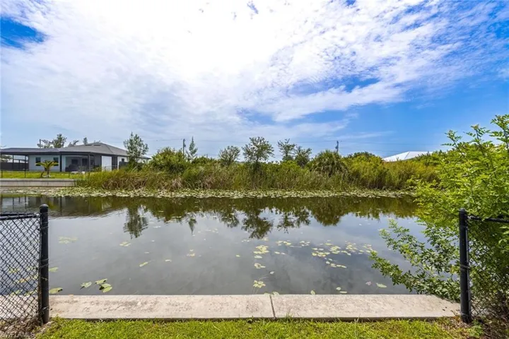 1418 Sw 11th Pl, Cape Coral, Florida 33991