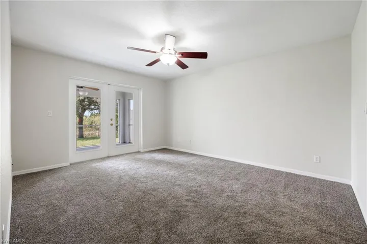 1418 Sw 11th Pl, Cape Coral, Florida 33991