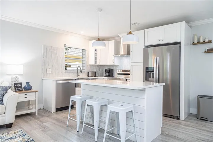 Kitchen with island