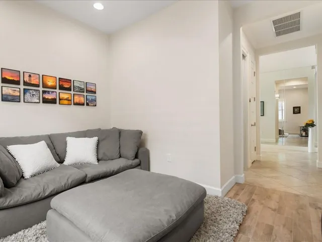5069 Tortola Ct, Naples, Florida 34113