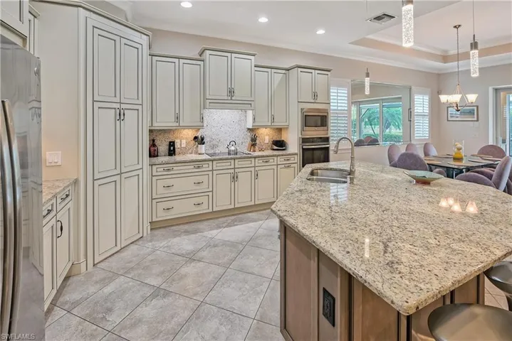 5069 Tortola Ct, Naples, Florida 34113