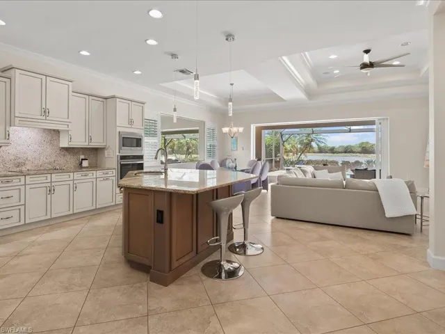 5069 Tortola Ct, Naples, Florida 34113