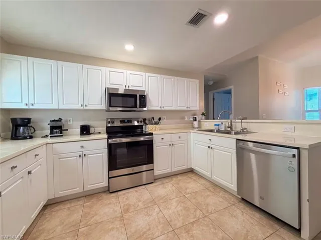 2937 Sw 8th Pl, Cape Coral, Florida 33914