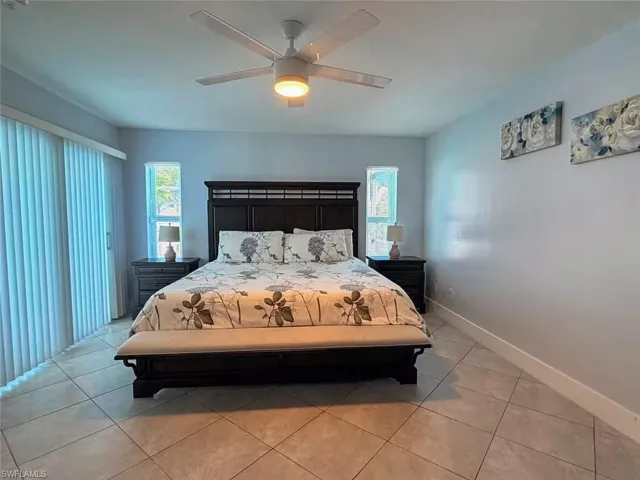 2937 Sw 8th Pl, Cape Coral, Florida 33914