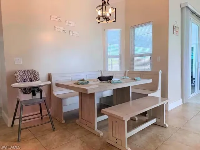 2937 Sw 8th Pl, Cape Coral, Florida 33914