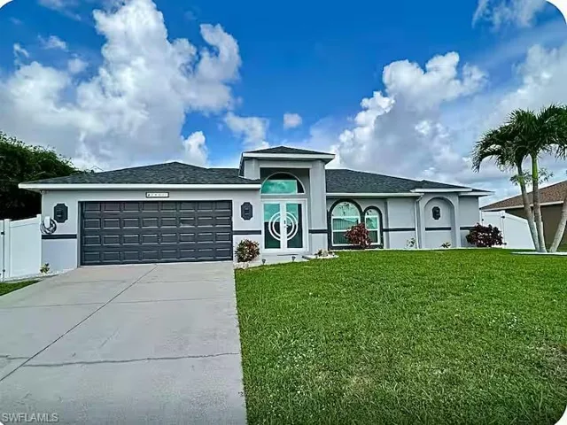 2937 Sw 8th Pl, Cape Coral, Florida 33914