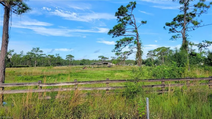 1667  Summerall  RD, Labelle, FL 33935