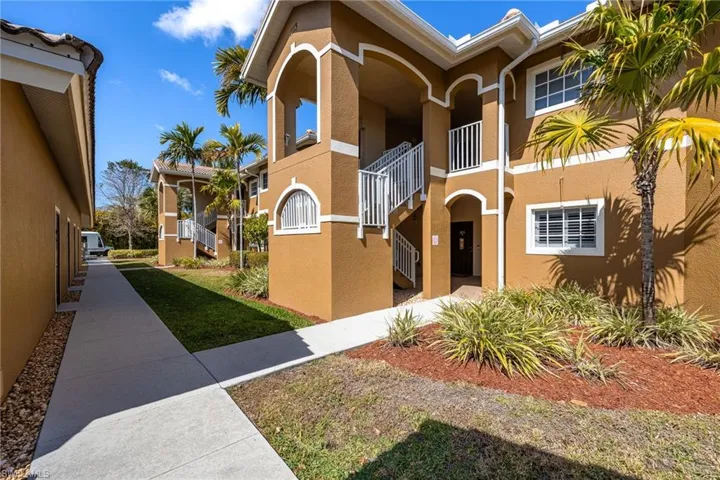 1113  Winding Pines  CIR, Cape Coral, FL 33909