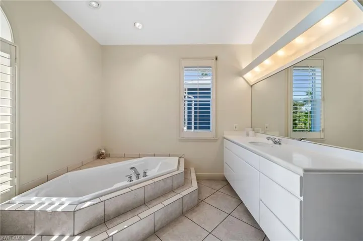 Primary Suite Bath