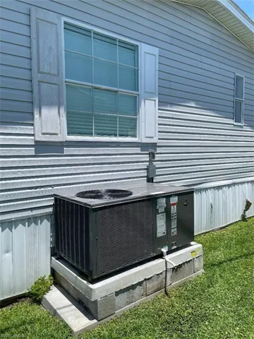NEW A/C AND DUCT WORK. ELEVATED.