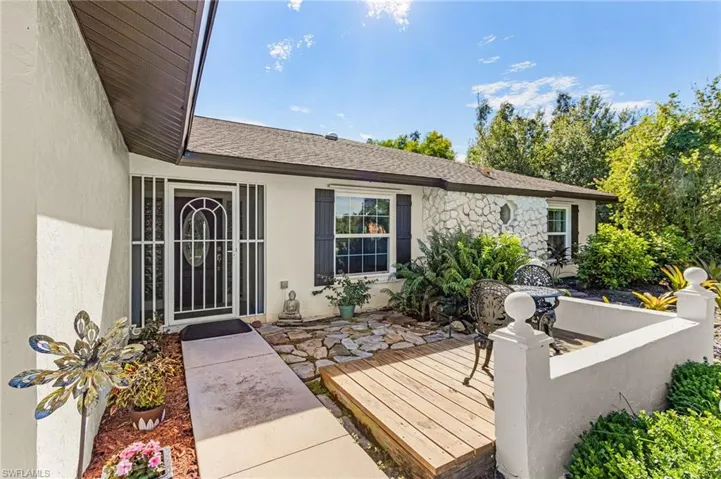 15889 Shadow Run Ct, Fort Myers, Florida 33912