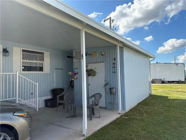 3165  Orchard  DR, North Fort Myers, FL 33917