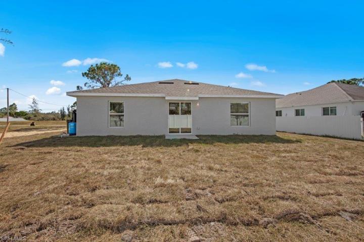 221  Preston  ST, LEHIGH ACRES, FL 33974