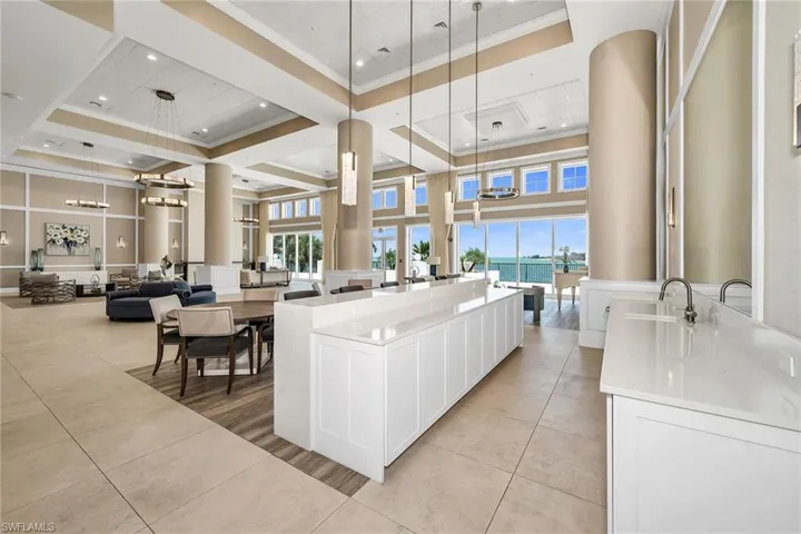700 La Peninsula Blvd 603, Naples, Florida 34113