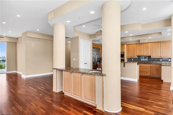 700 La Peninsula Blvd 603, Naples, Florida 34113