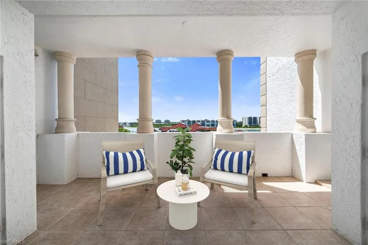 700 La Peninsula Blvd 603, Naples, Florida 34113