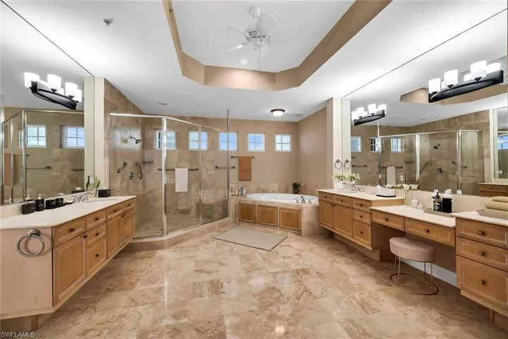 700 La Peninsula Blvd 603, Naples, Florida 34113