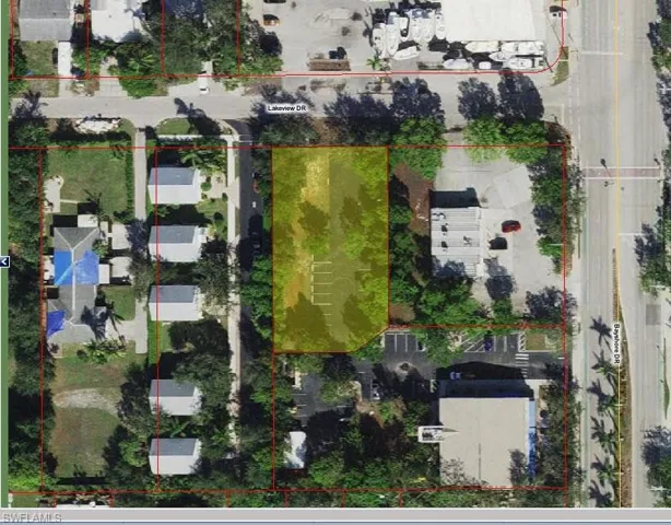 000  Lakeview  DR, Naples, FL 34112
