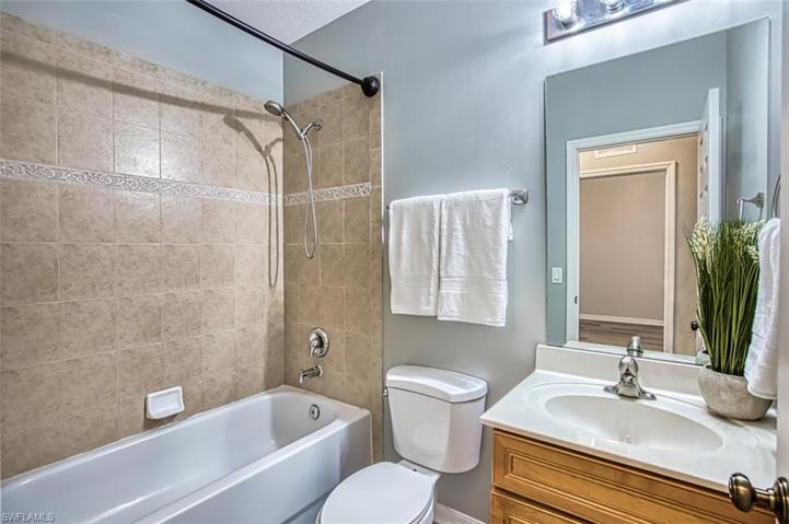Guest Bathroom upstairs