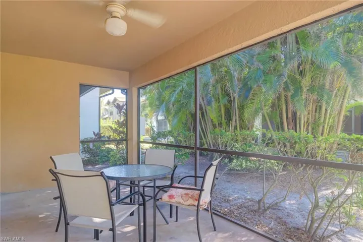 Screened in patio with ceiling fan