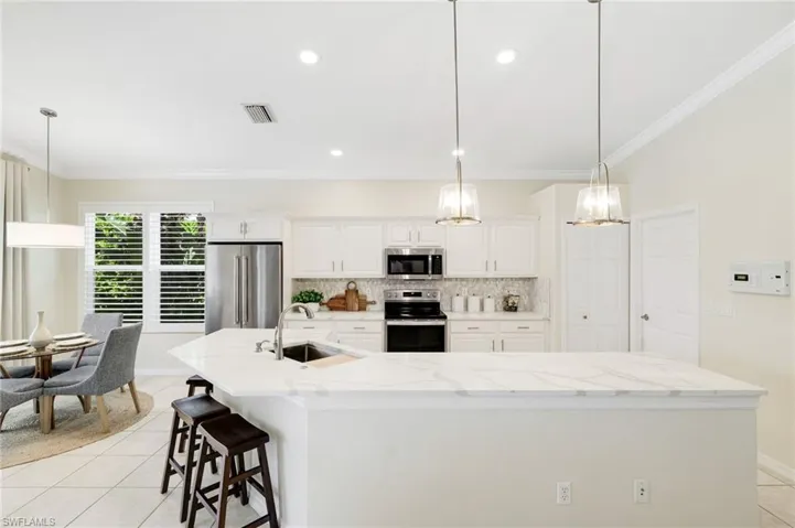 17897 Modena Rd, Miromar Lakes, Florida 33913