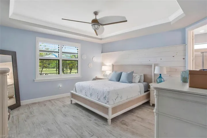 Mater Bedroom Entry