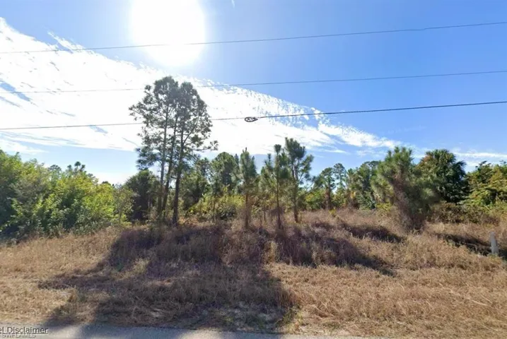 1048 Kanuga St E, Lehigh Acres, Florida 33974