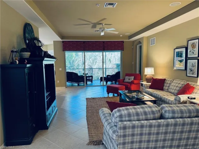 12854  Carrington  CIR, Naples, FL 34105