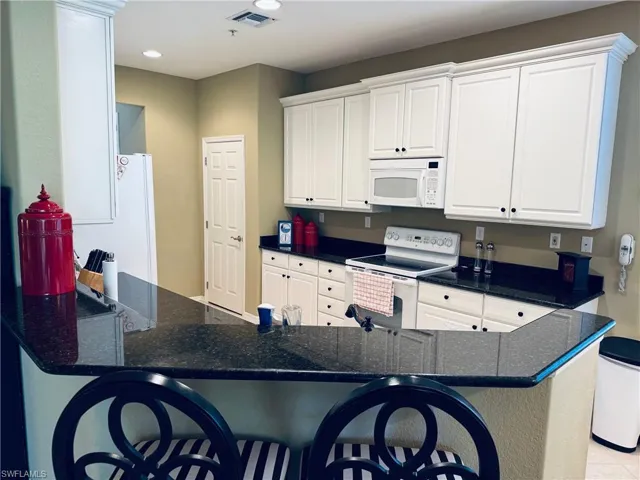 12854  Carrington  CIR, Naples, FL 34105